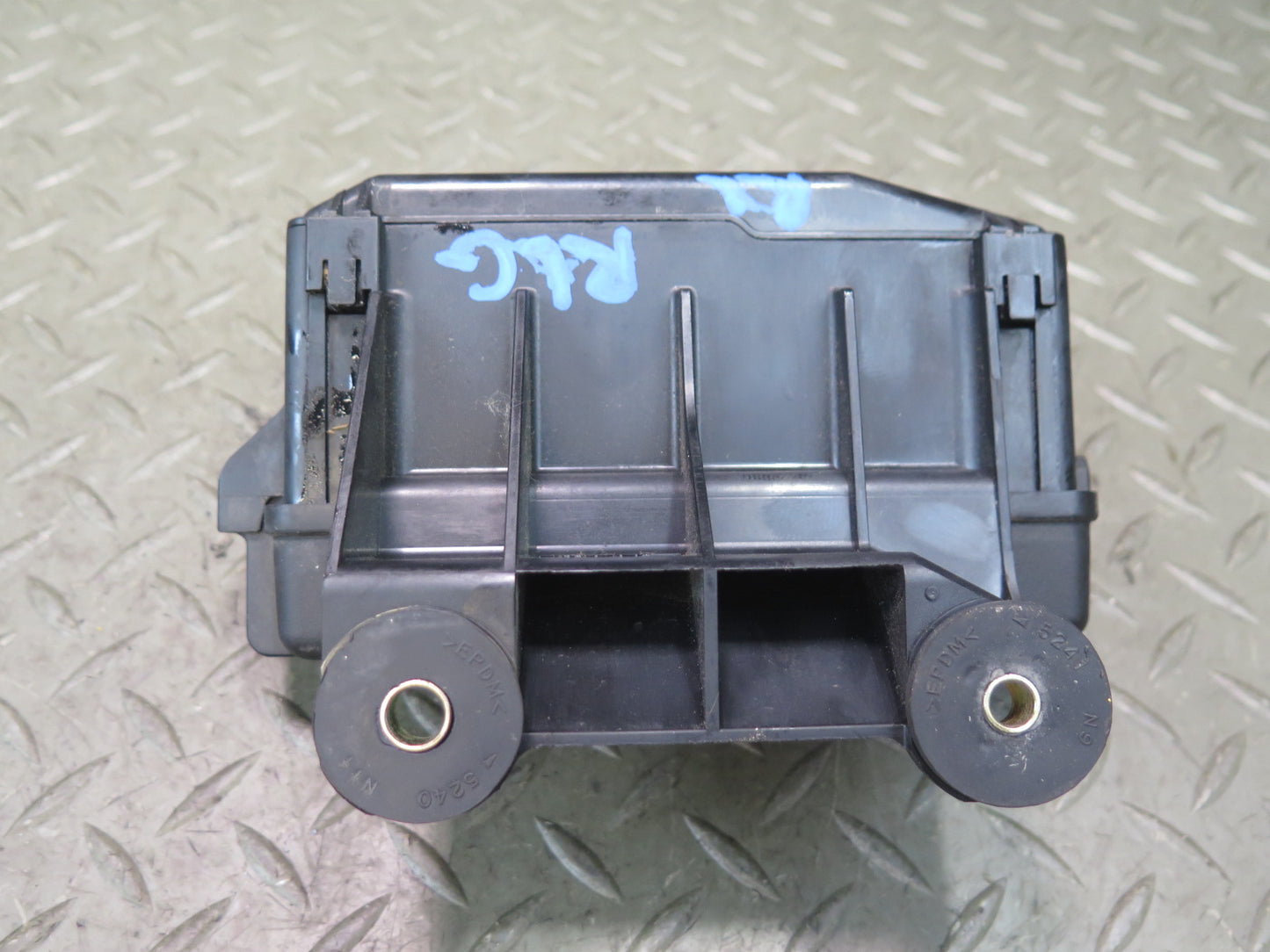 01-05 Lexus JZS160 GS430 Underhood Fuse Relay Box 3138XA2 OEM