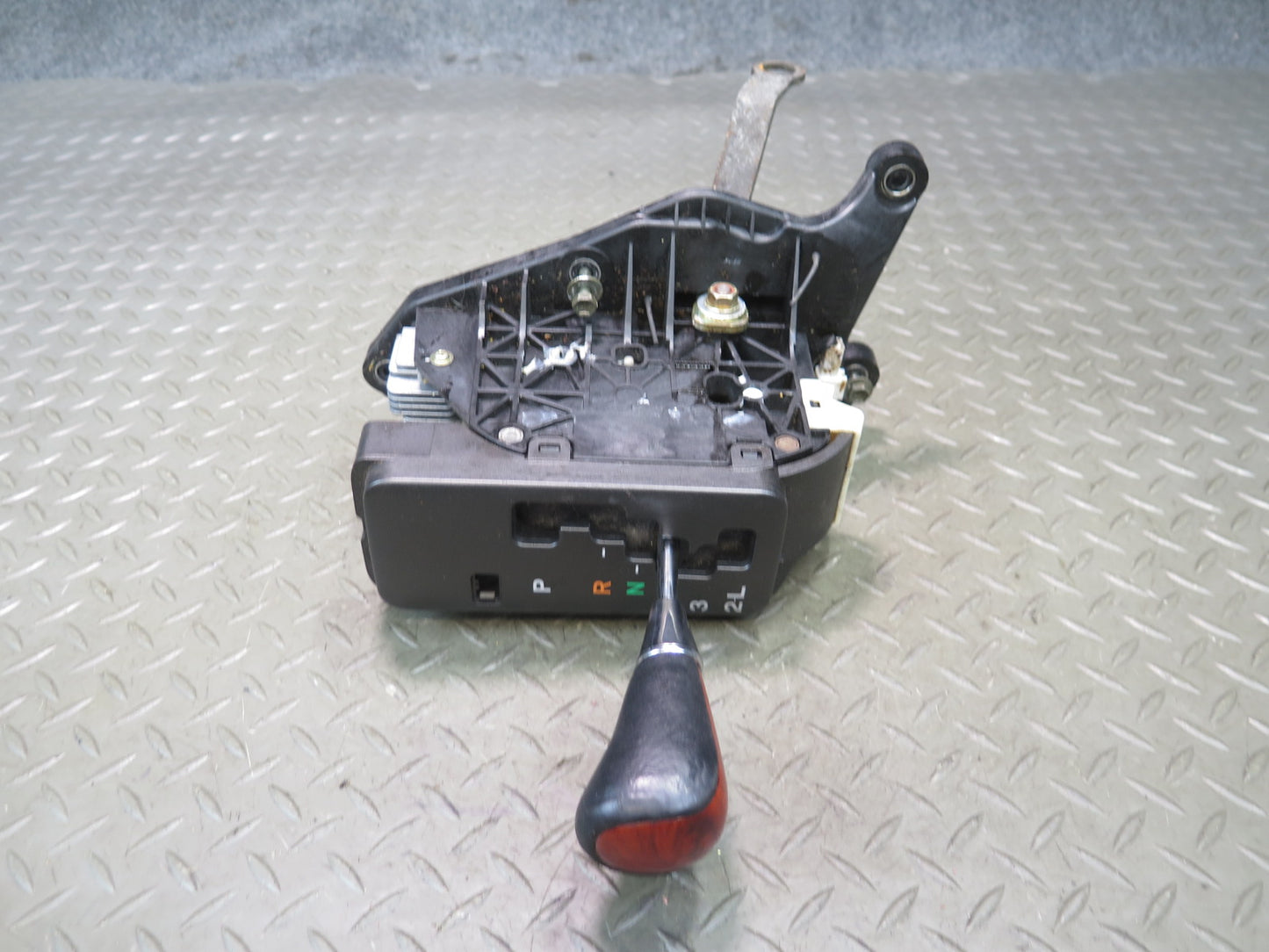 01-05 Lexus GS430 GS300 A/T Automatic Transmission Gear Shifter w Knob OEM
