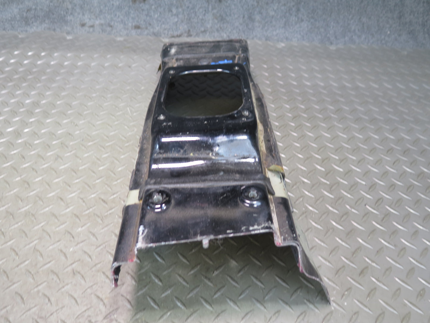 02-05 Lexus JCE10L IS300 M/T Shifter Tunnel Cover Panel w Bracket & Seal Set OEM