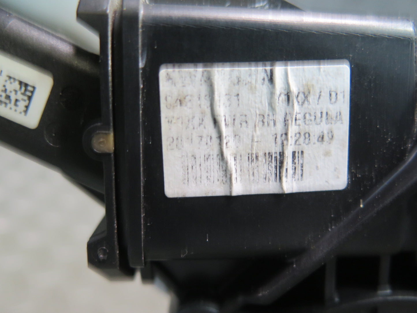 14-19 Chevrolet Corvette C7 Right Door Window Regulator w Motor OEM