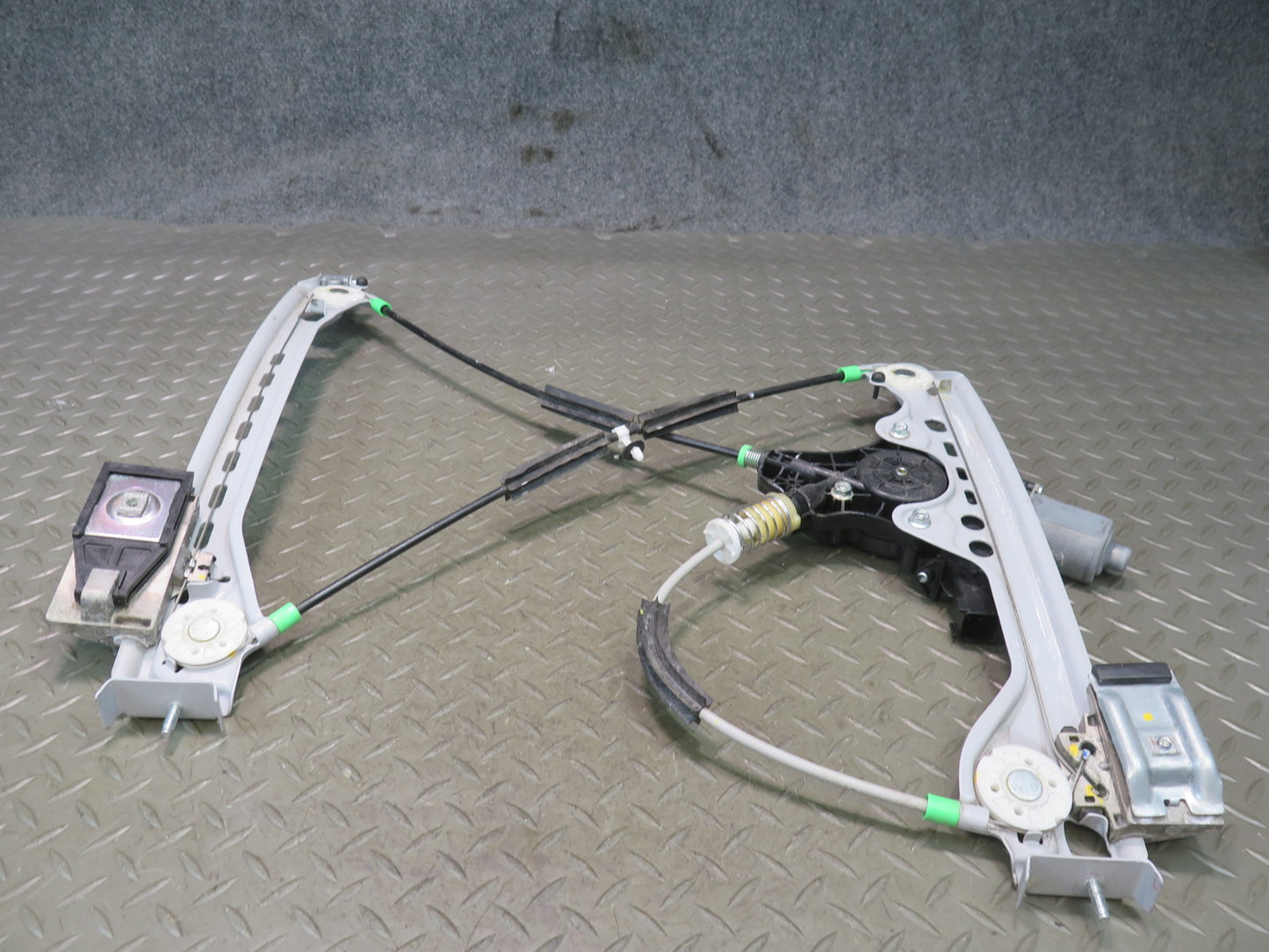 14-19 Chevrolet Corvette C7 Right Door Window Regulator w Motor OEM