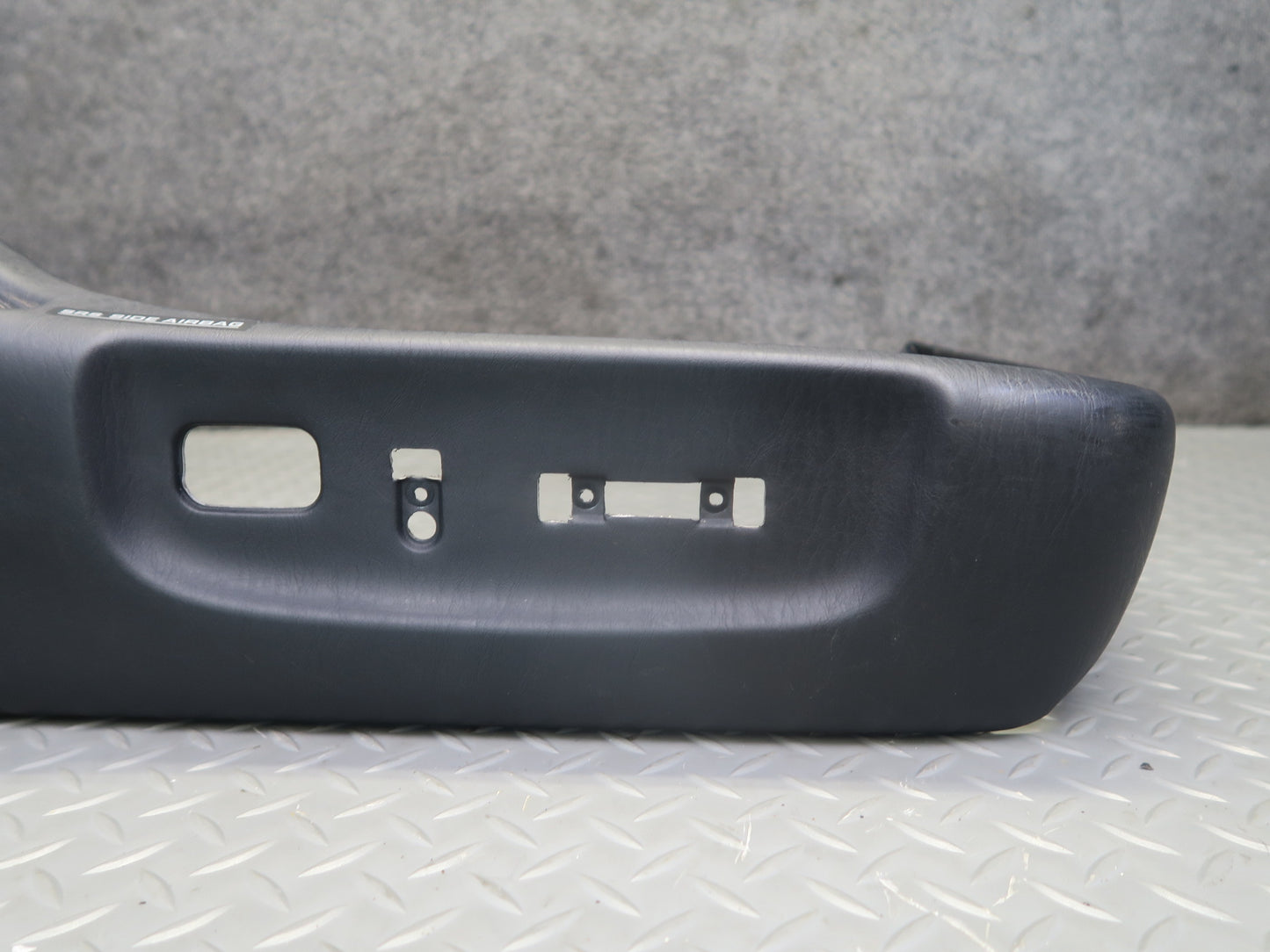 01-05 Lexus UZS160 GS300 GS430 Front Right Seat Trim Cover Panel Black OEM