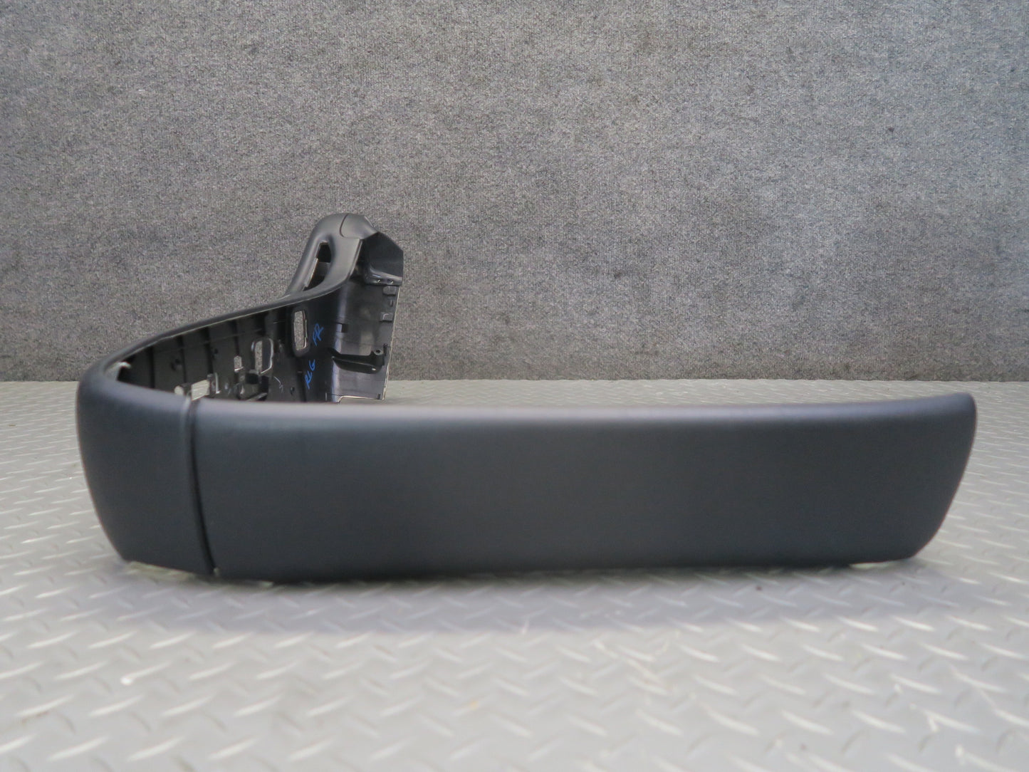 01-05 Lexus UZS160 GS300 GS430 Front Right Seat Trim Cover Panel Black OEM