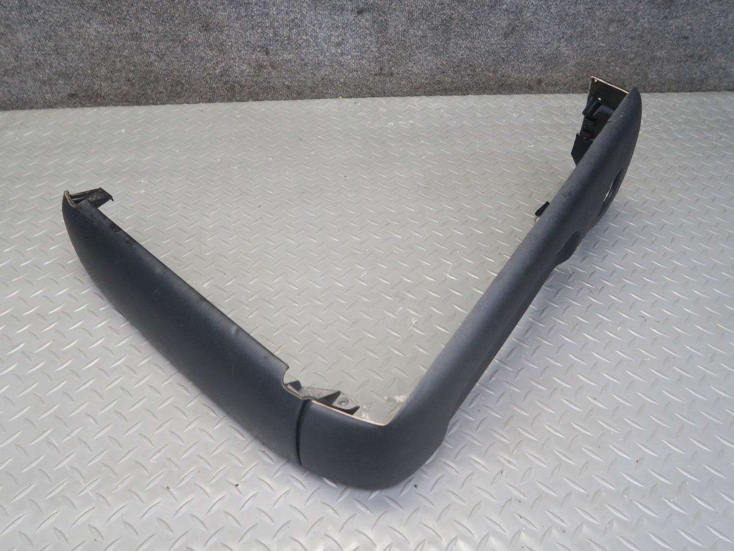 01-05 Lexus UZS160 GS300 GS430 Front Right Seat Trim Cover Panel Black OEM