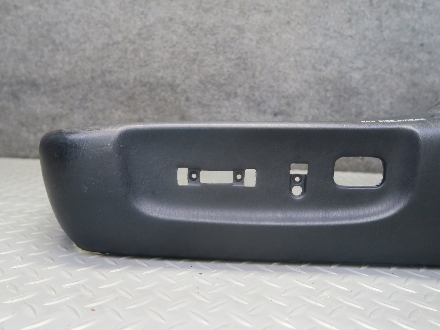 01-05 Lexus UZS160 GS300 GS430 Front Left Seat Trim Cover Panel  Black OEM