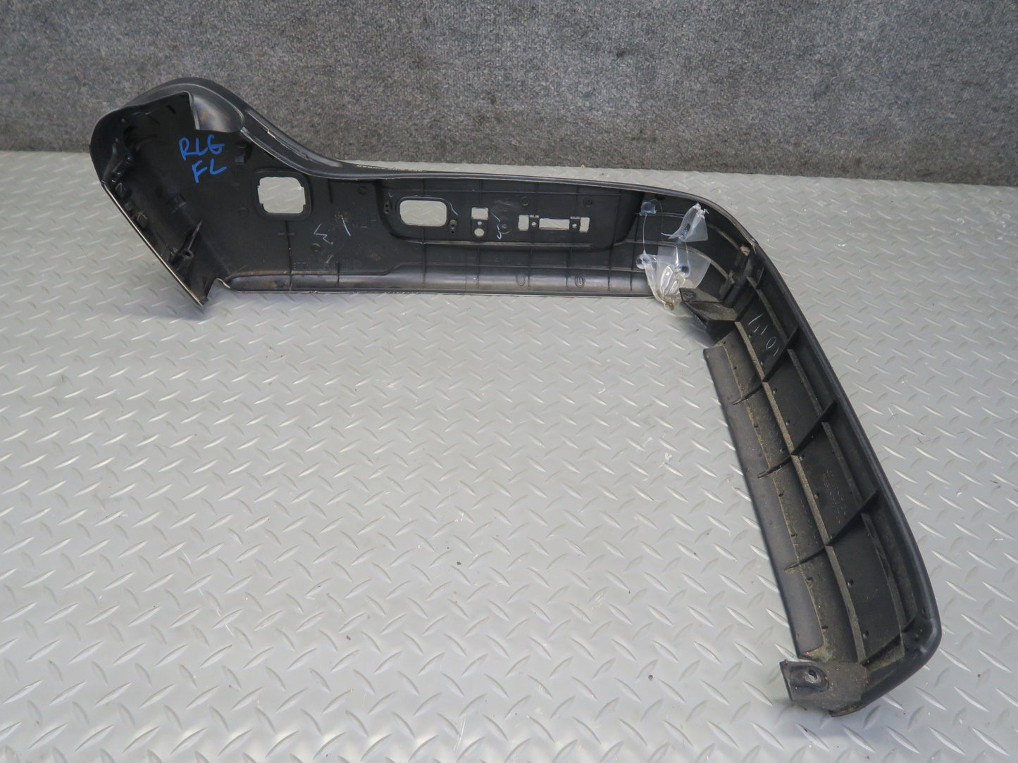 01-05 Lexus UZS160 GS300 GS430 Front Left Seat Trim Cover Panel  Black OEM