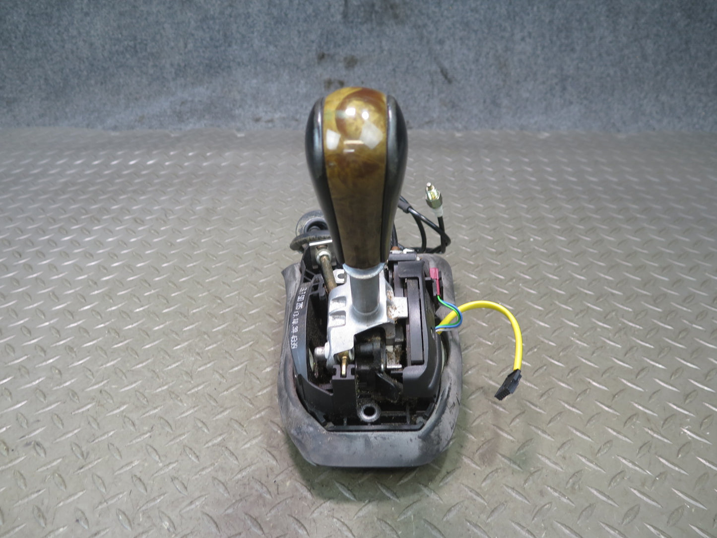 01-02 BMW E36/7 Z3 2.5L 3.0L M54 Automatic Transmission Gear Shifter w Cable OEM