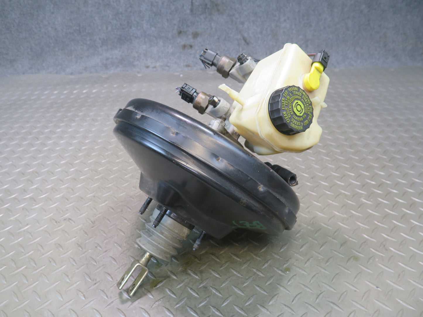 01-02 BMW E36/7 Z3 DSC Brake Booster Master Cylinder w Fluid Tank 6751600 OEM