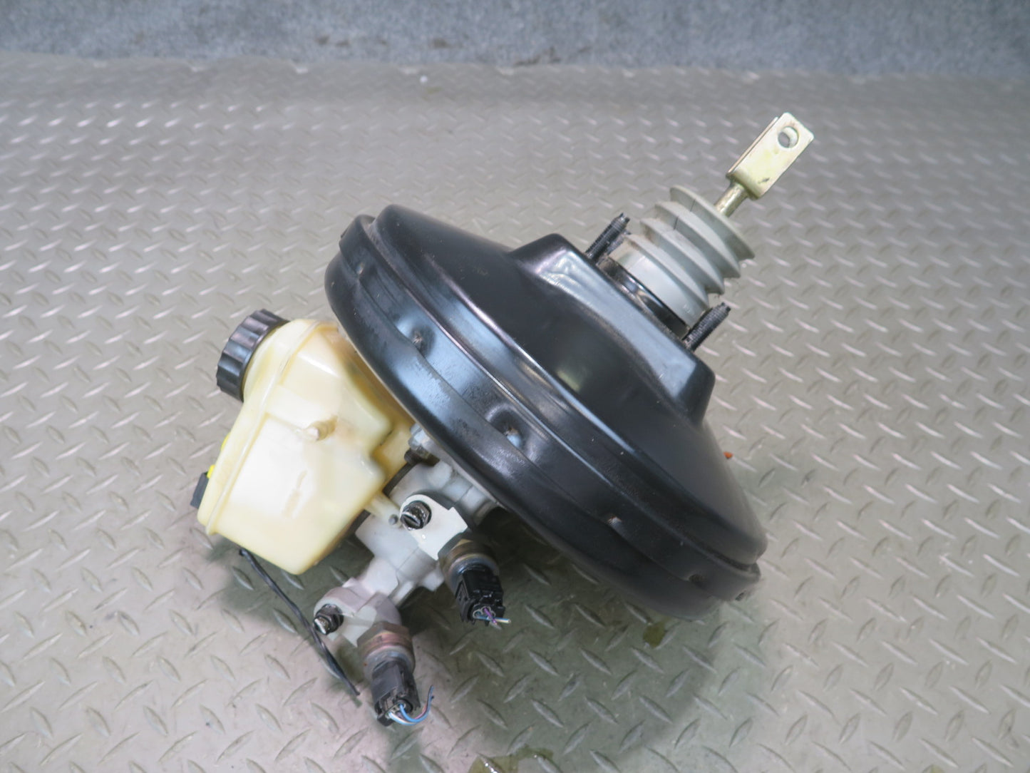 01-02 BMW E36/7 Z3 DSC Brake Booster Master Cylinder w Fluid Tank 6751600 OEM