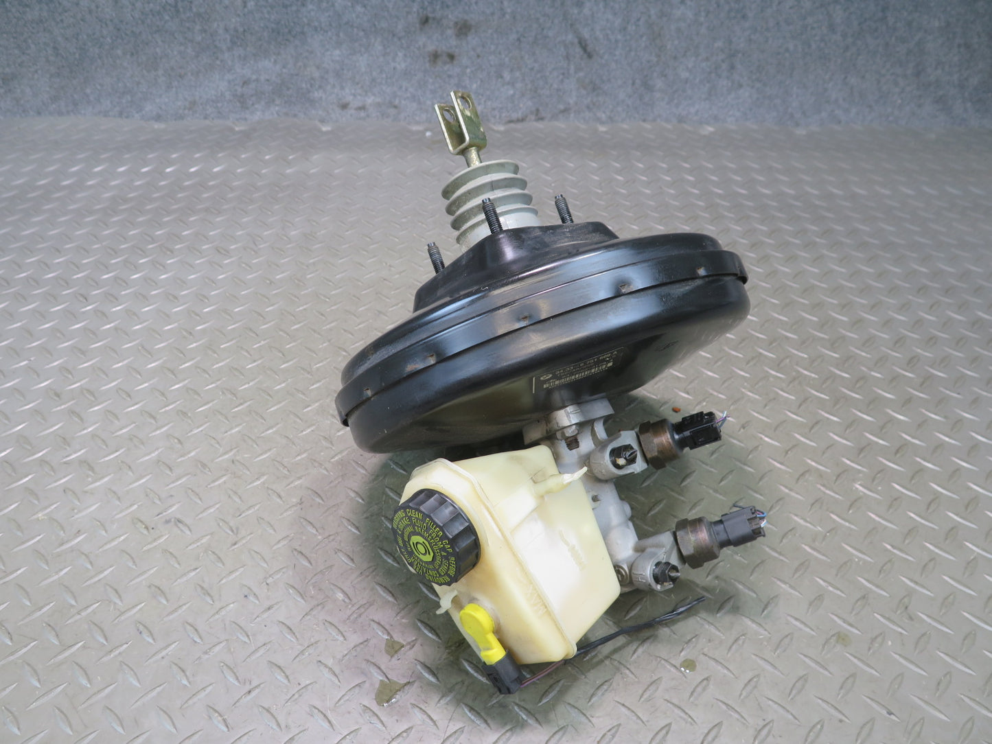 01-02 BMW E36/7 Z3 DSC Brake Booster Master Cylinder w Fluid Tank 6751600 OEM
