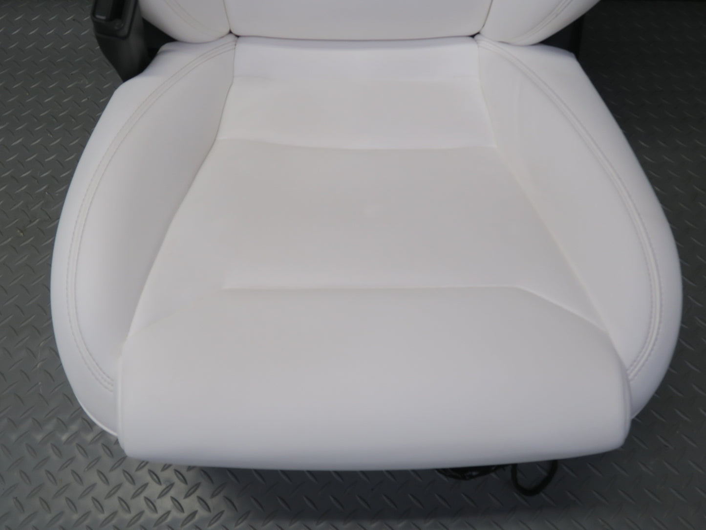 2016-2019 Tesla Model S 75D Front & Rear Left Right Leather Seat White Set