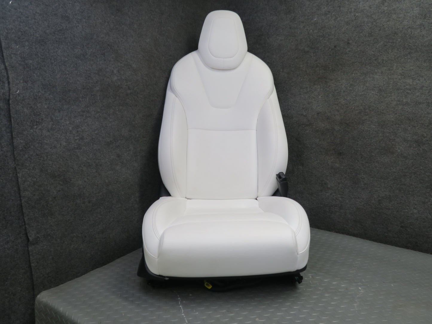 2016-2019 Tesla Model S 75D Front & Rear Left Right Leather Seat White Set