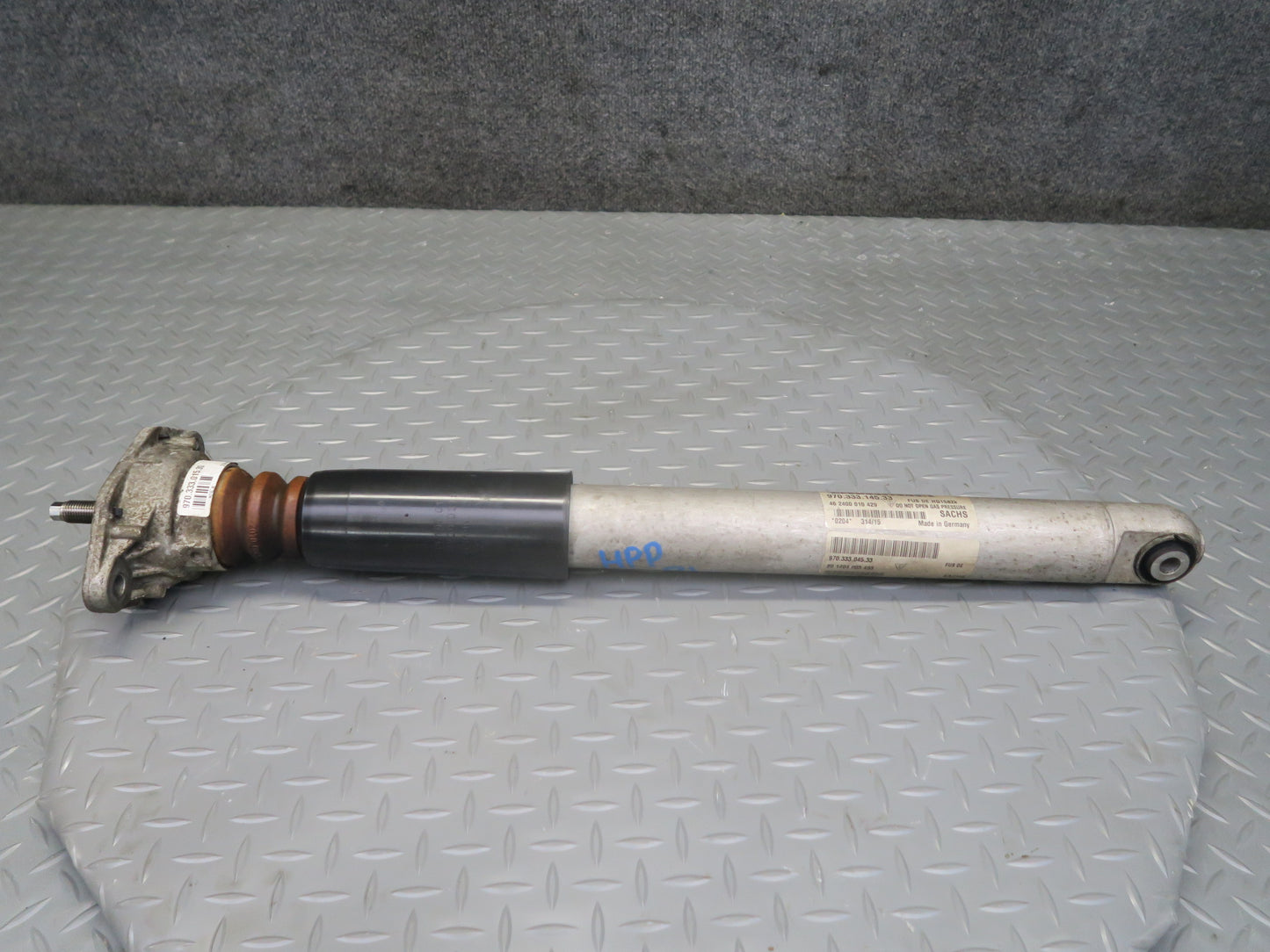 2014-2016 Porsche Panamera 4 970 Rear Left & Right Door Shock Strut Support Set
