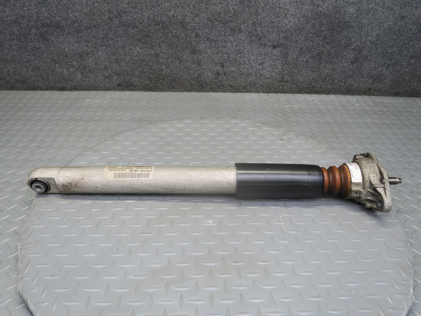 2014-2016 Porsche Panamera 4 970 Rear Left & Right Door Shock Strut Support Set