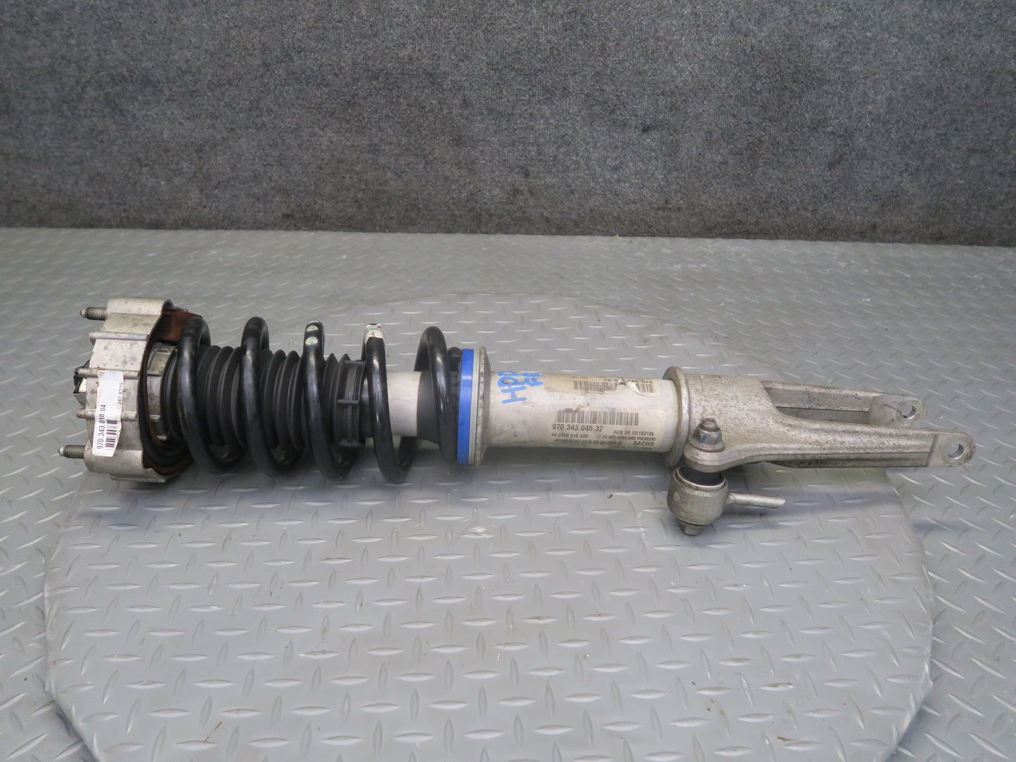 2014-2016 Porsche Panamera 4 970 Front Left & Right Side Shock Strut Support Set