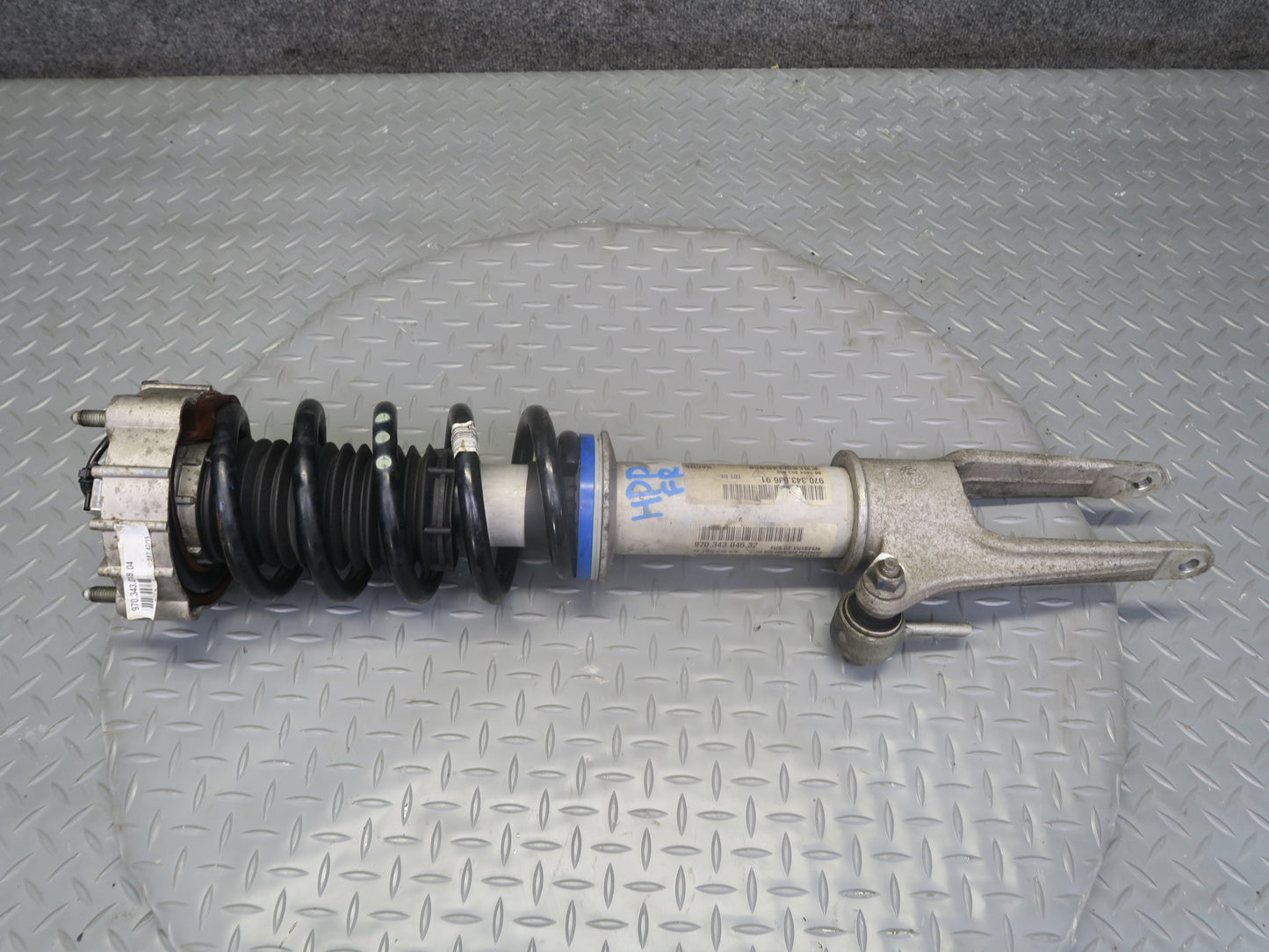 2014-2016 Porsche Panamera 4 970 Front Left & Right Side Shock Strut Support Set