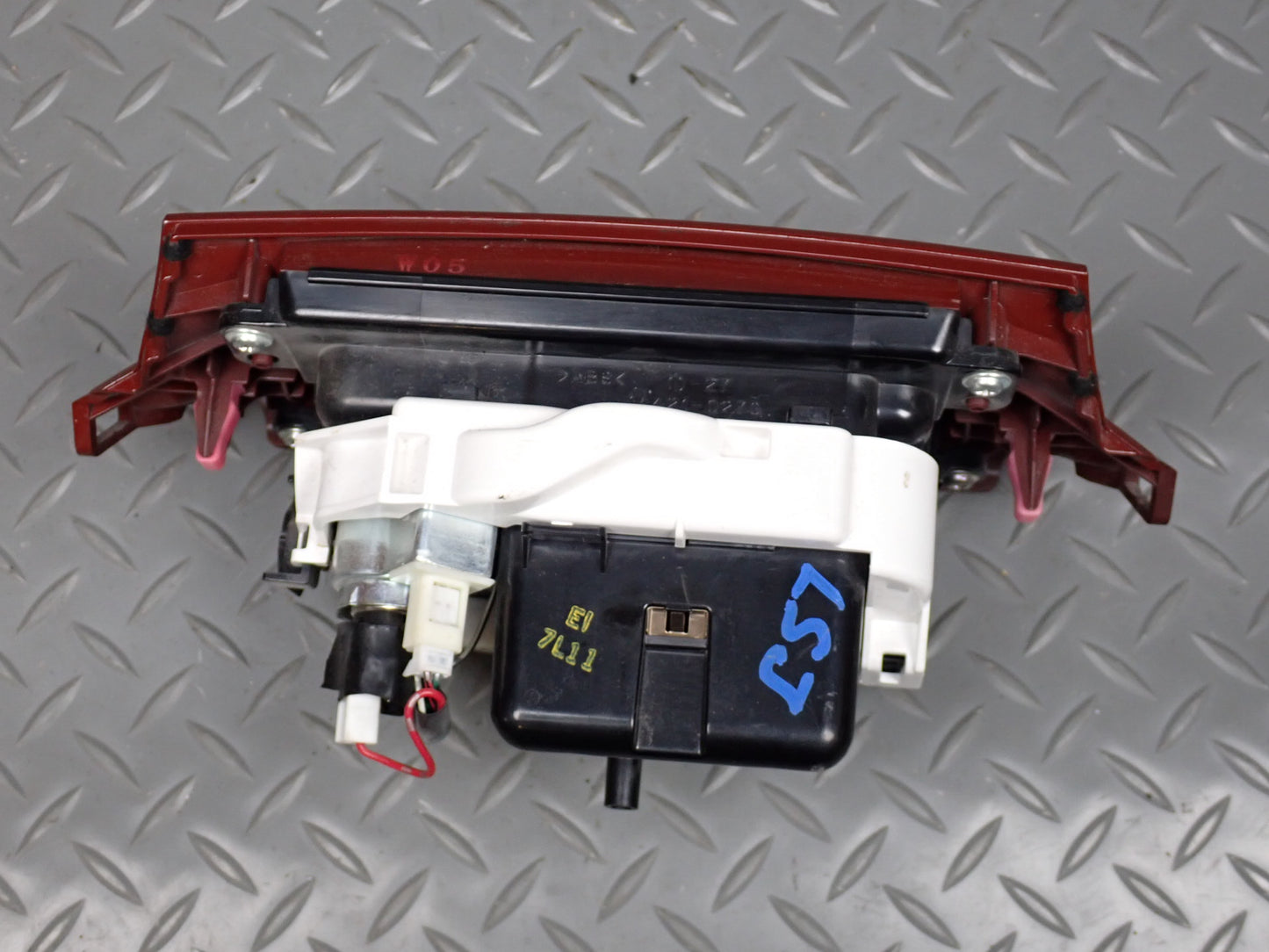 07-09 Lexus UVF46 LS460 LS460 Front Center Console Ash Tray Assembly OEM