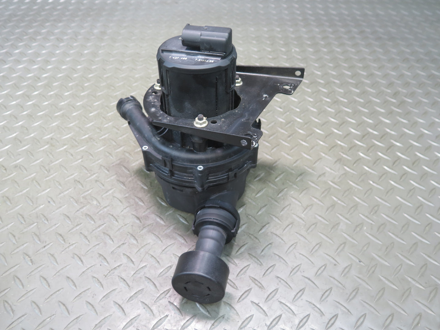 99-02 BMW E36/7 Z3 M52 M54 Smog Secondary Air Pump 1437465 OEM