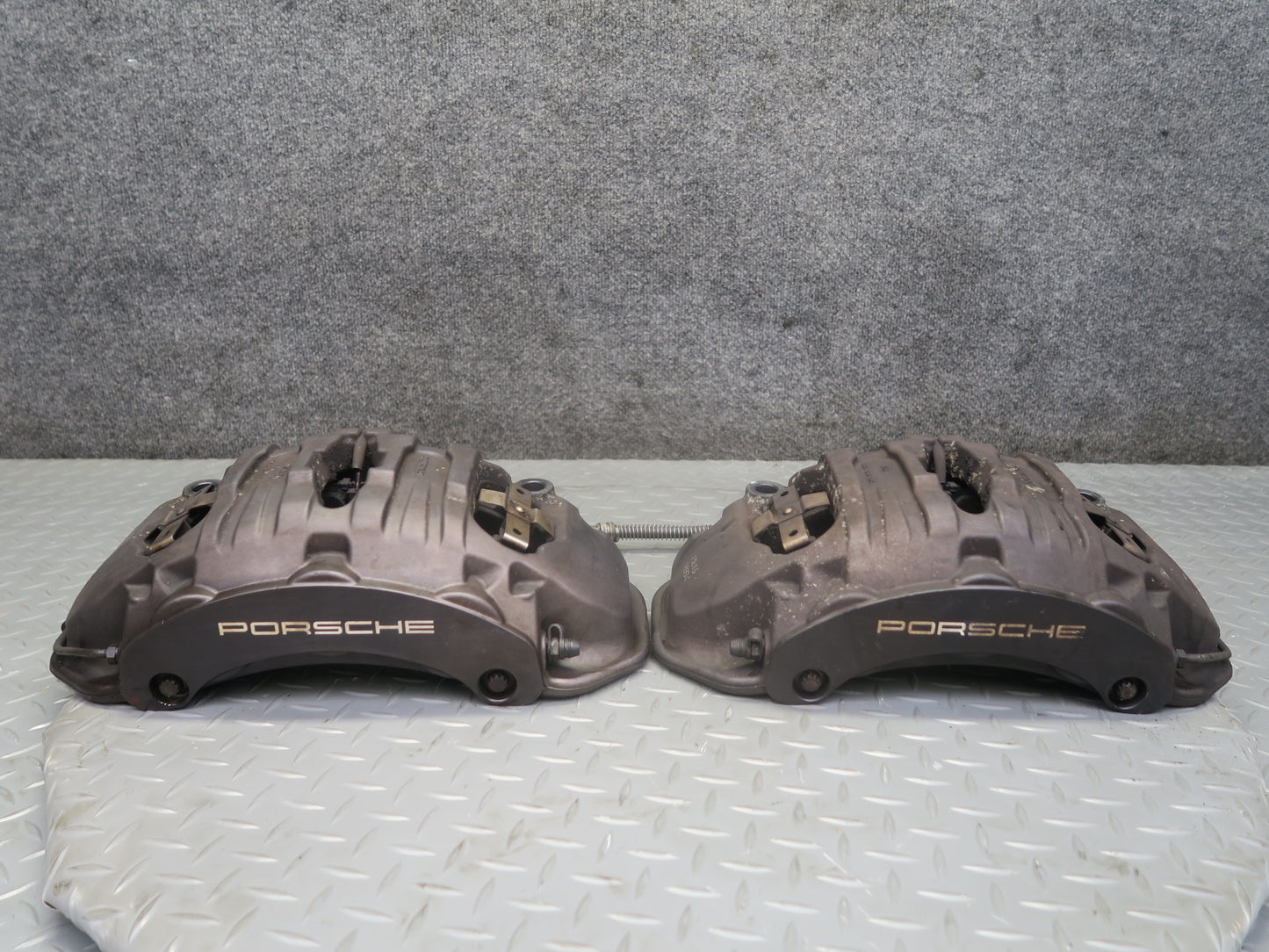 10-16 Porsche Panamera 4 970 AWD Front Left & Right Brembo Brake Caliper Set 37K