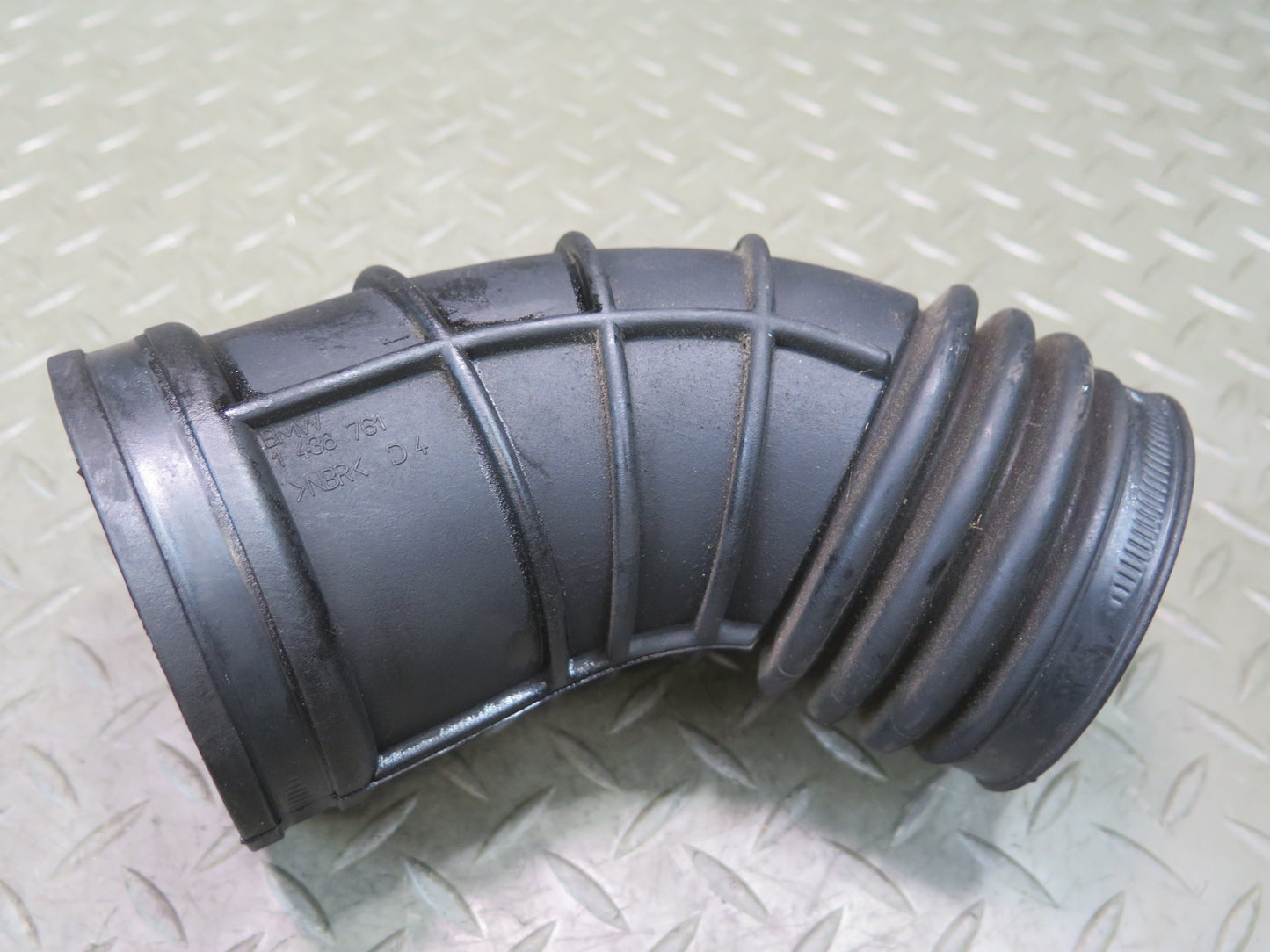 01-02 BMW E36/7 Z3 3.0L M54 Air Intake Duct Hose Boot Tube OEM