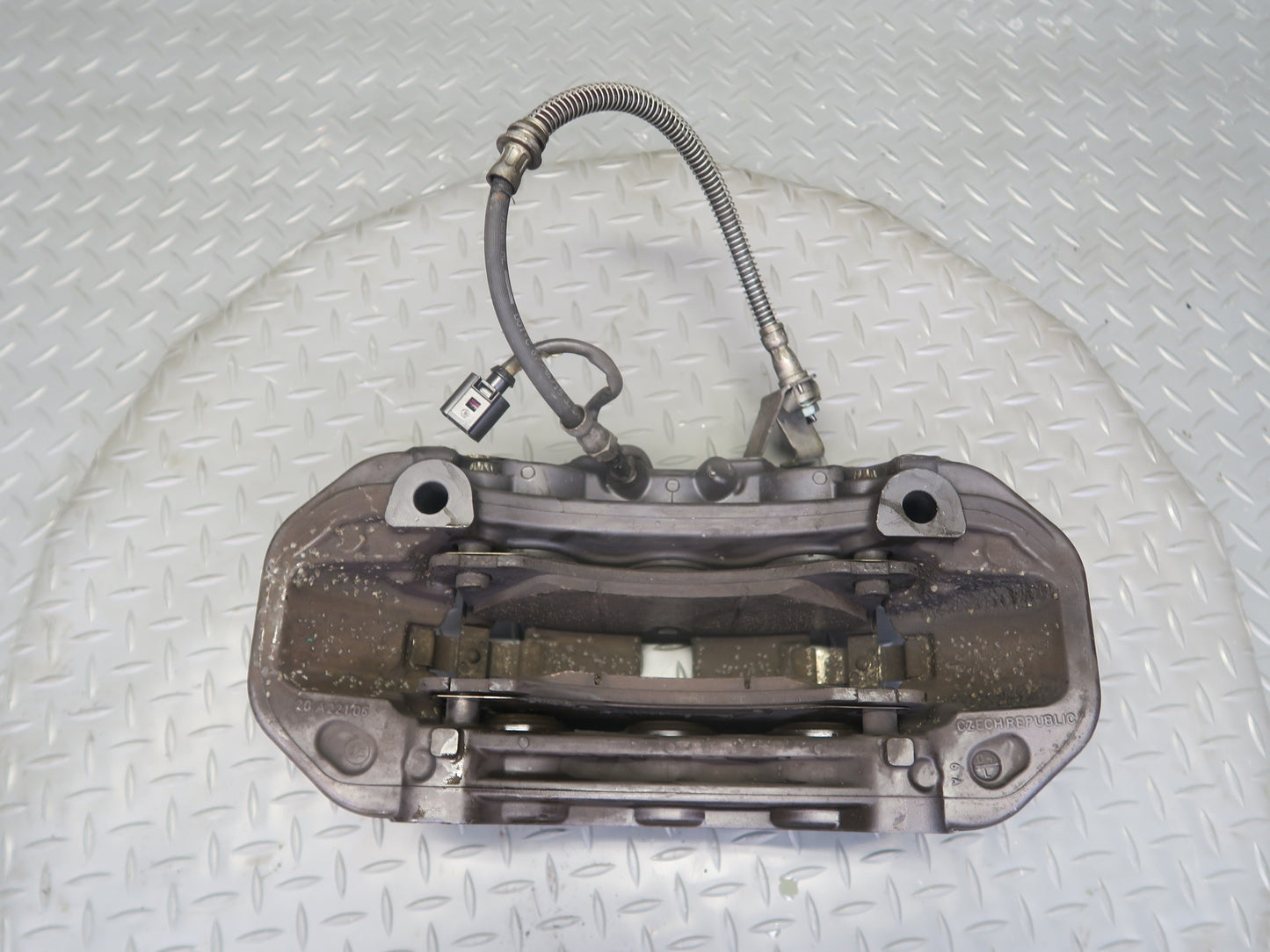 10-16 Porsche Panamera 4 970 AWD Front Left & Right Brembo Brake Caliper Set 37K