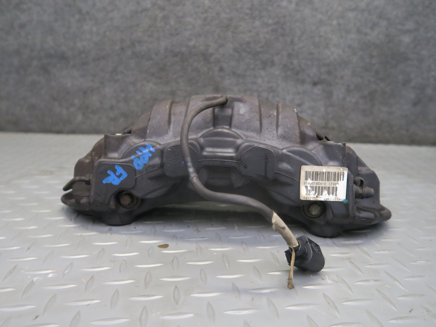10-16 Porsche Panamera 4 970 AWD Front Left & Right Brembo Brake Caliper Set 37K
