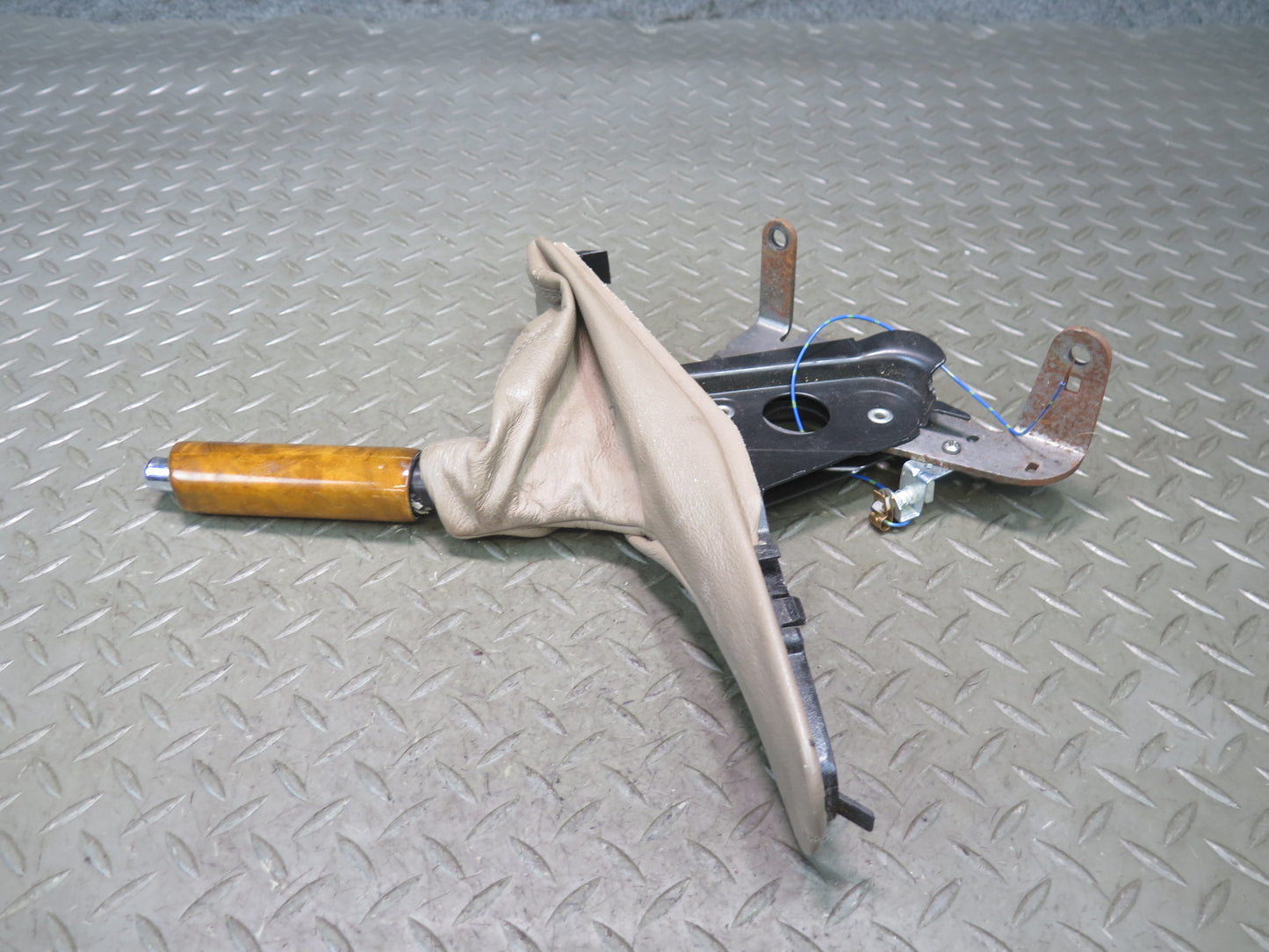 00-02 BMW E36/7 Z3 Emergency Parking Handbrake Lever Maple Wood w Beige Boot OEM