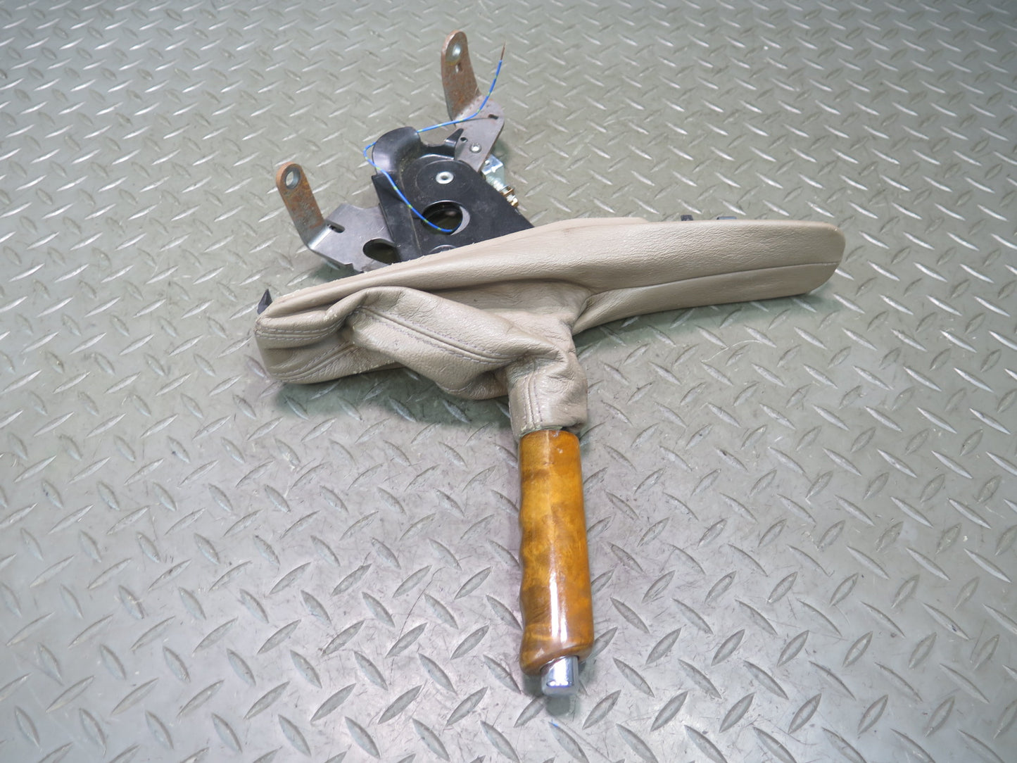 00-02 BMW E36/7 Z3 Emergency Parking Handbrake Lever Maple Wood w Beige Boot OEM
