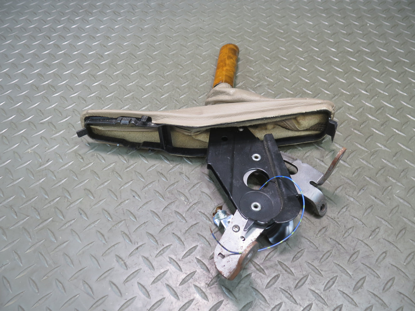 00-02 BMW E36/7 Z3 Emergency Parking Handbrake Lever Maple Wood w Beige Boot OEM