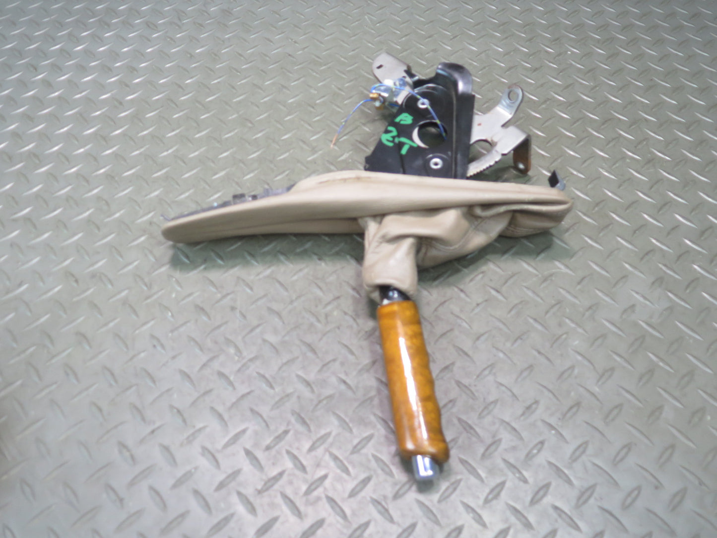 00-02 BMW E36/7 Z3 Emergency Parking Handbrake Lever Maple Wood w Beige Boot OEM