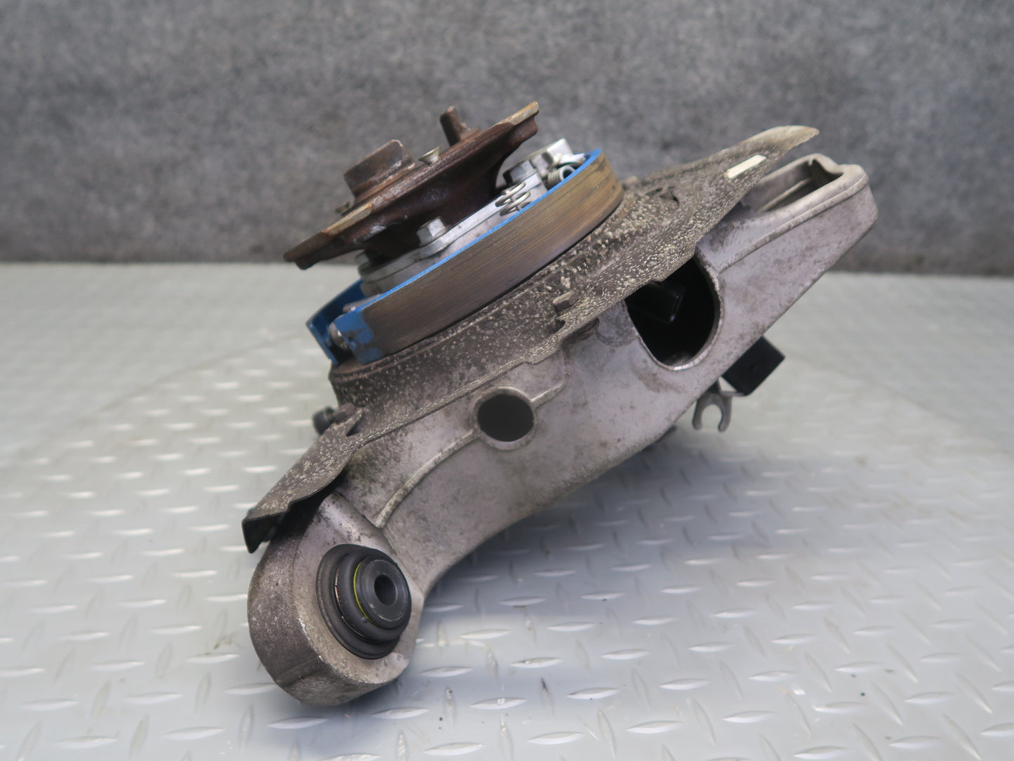 2014-2016 Porsche Panamera 4 970 Rear Right Spindle Knuckle Wheel Hub Bearing