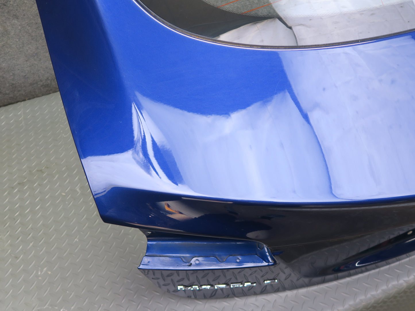 2016-2019 Tesla Model S 75D Rear Trunk Lid Liftgate Tailgate W/ Glass Blue