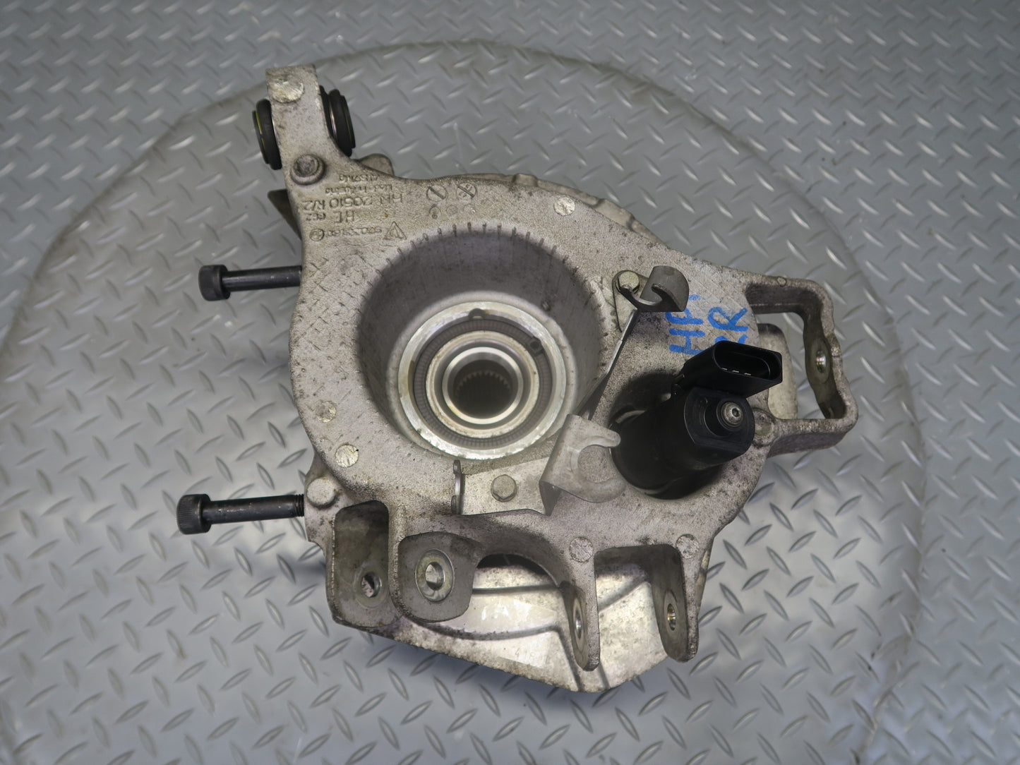 2014-2016 Porsche Panamera 4 970 Rear Right Spindle Knuckle Wheel Hub Bearing
