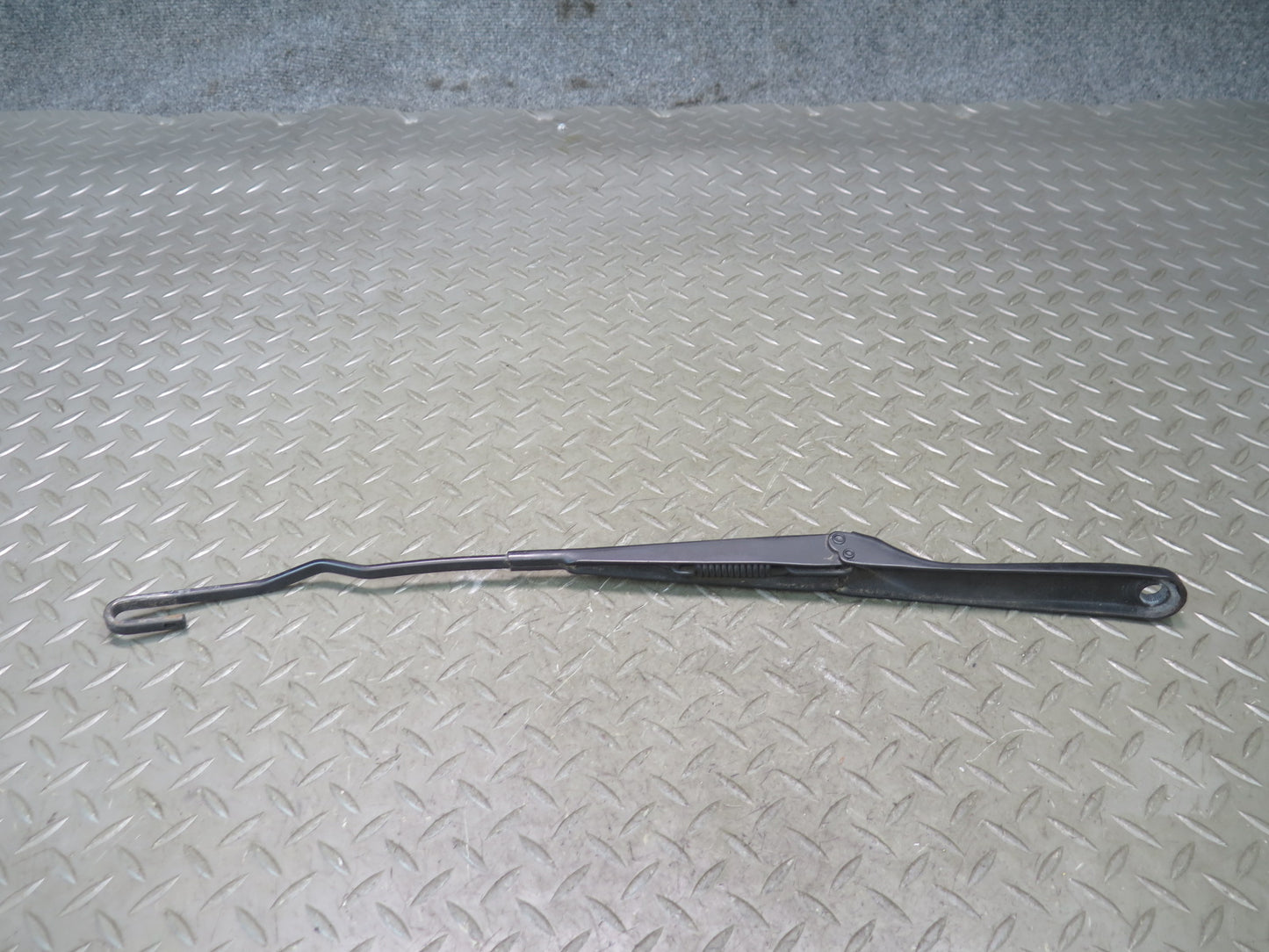 96-02 BMW E36/7 Z3 Set of 2 Front Left & Right Windshield Wiper Arm OEM