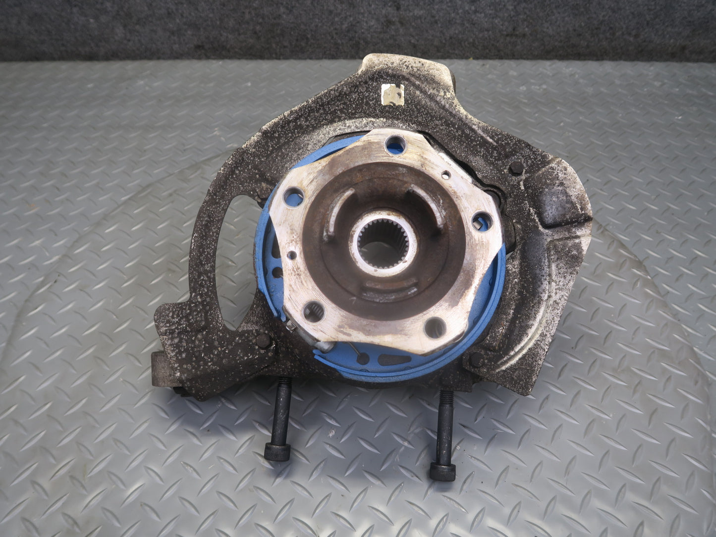 2014-2016 Porsche Panamera 4 970 Rear Left Spindle Knuckle Wheel Hub Bearing