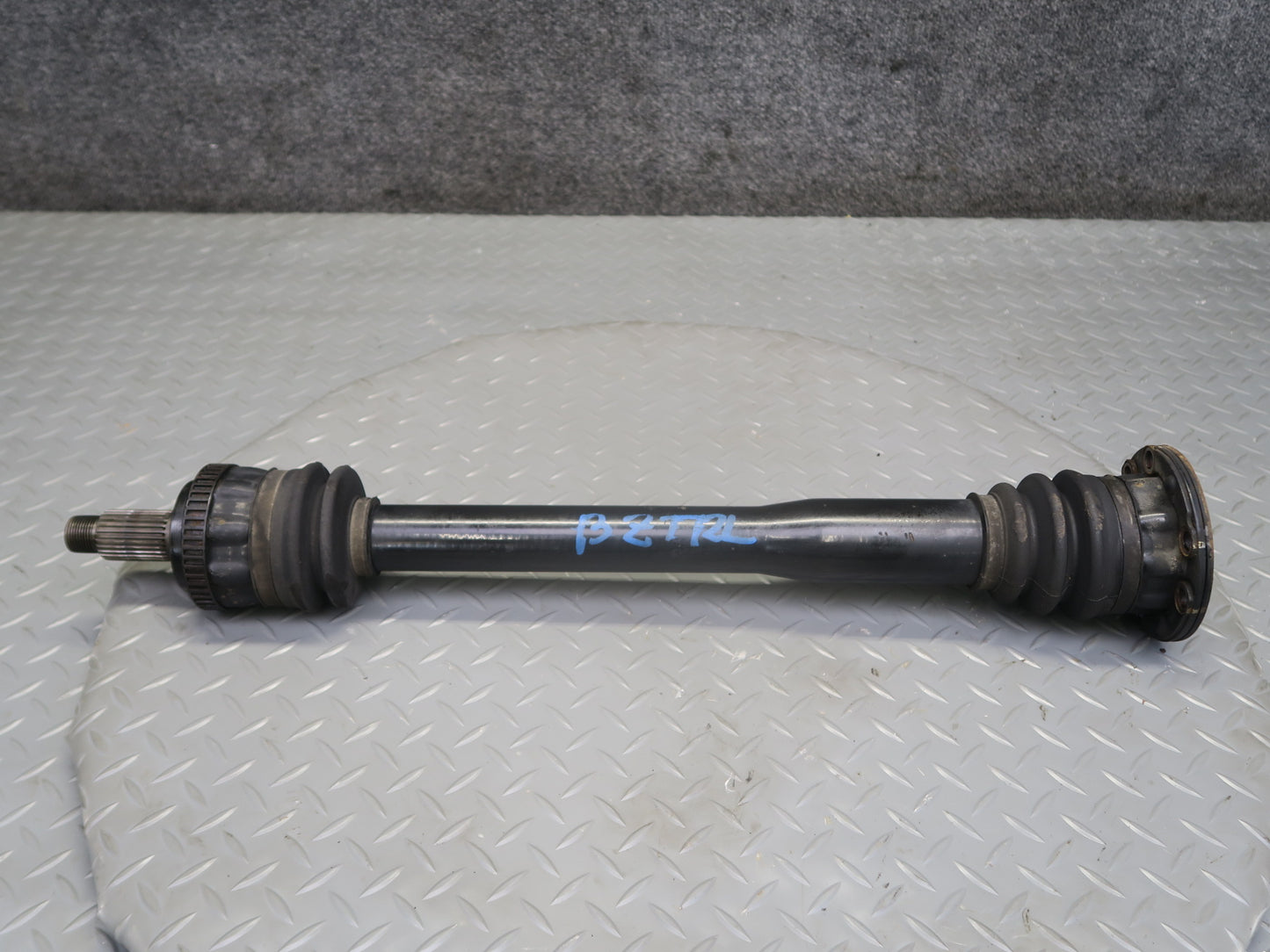 01-02 BMWE36/7 Z3 M54 3.0L Rear Left or Right Axle Shaft 1229788 OEM