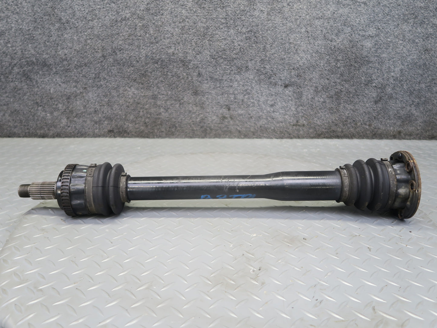 01-02 BMWE36/7 Z3 M54 3.0L Rear Left or Right Axle Shaft 1229788 OEM