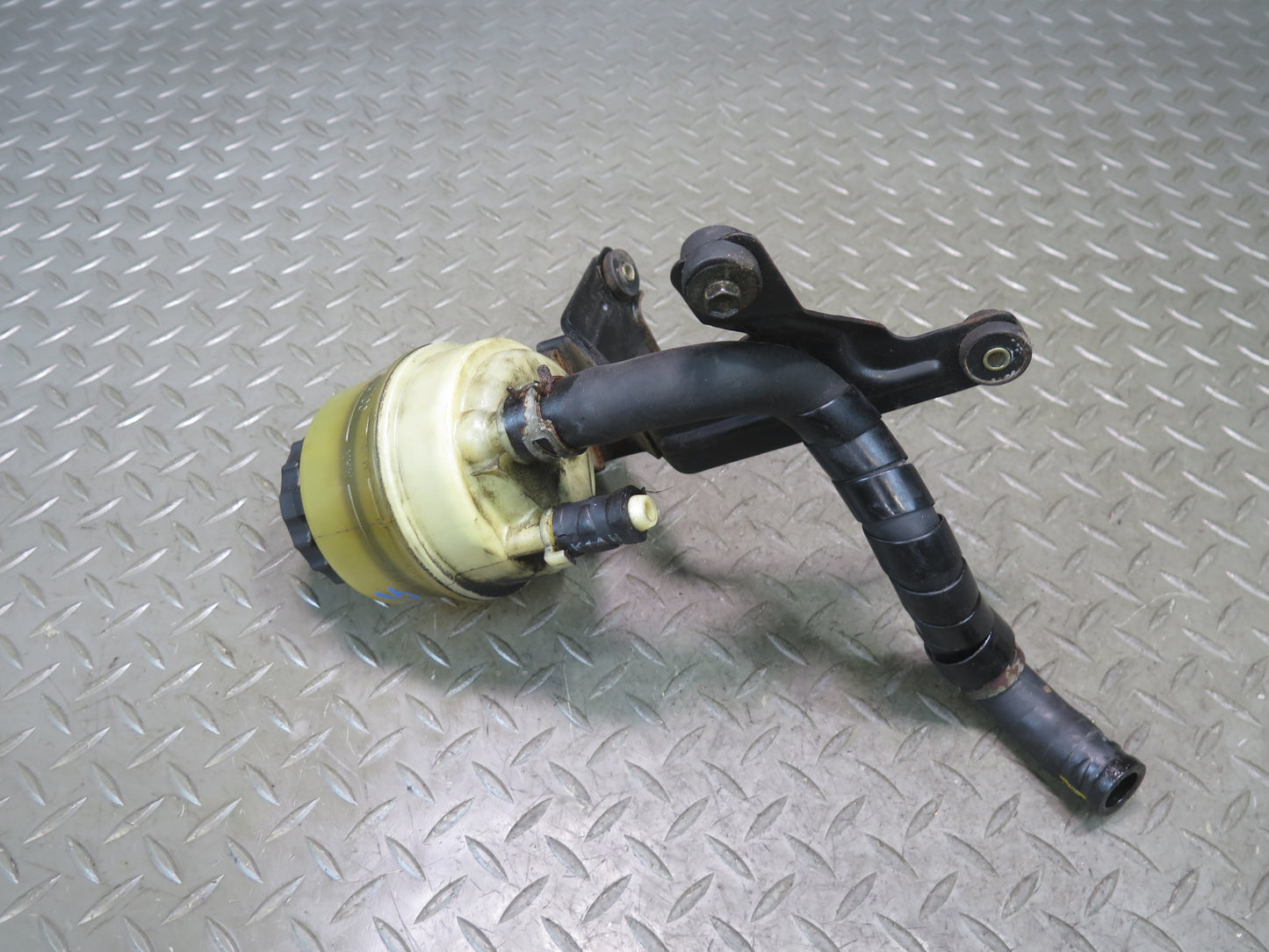 98-05 Lexus UZS160 GS430 Power Steering Fluid Reservoir Bottle Tank w Hose OEM