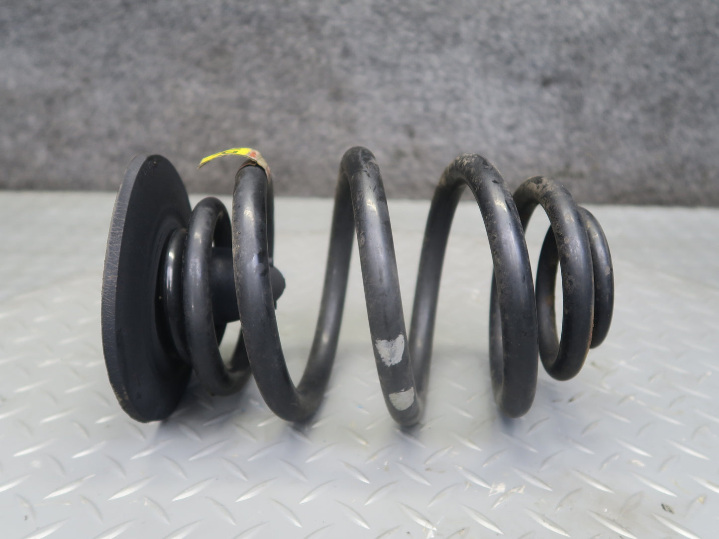 01-02 BMW E36/7 Z3 M54 Roadster Set of 2 Rear Left Right Strut Coil Spring OEM