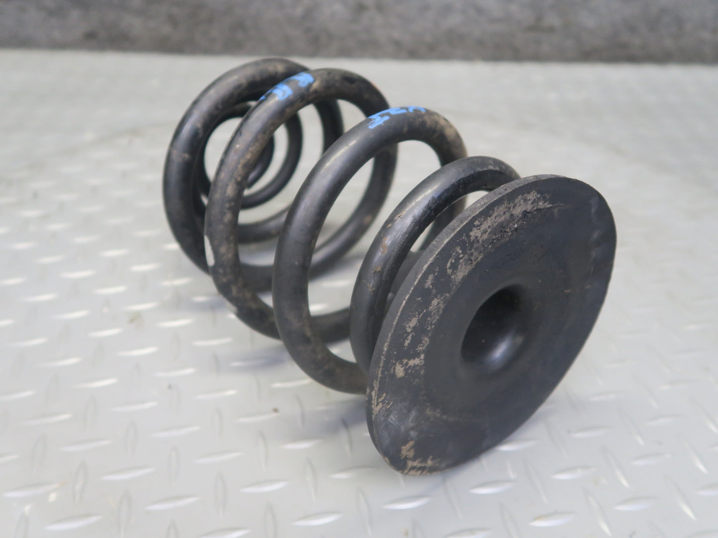 01-02 BMW E36/7 Z3 M54 Roadster Set of 2 Rear Left Right Strut Coil Spring OEM