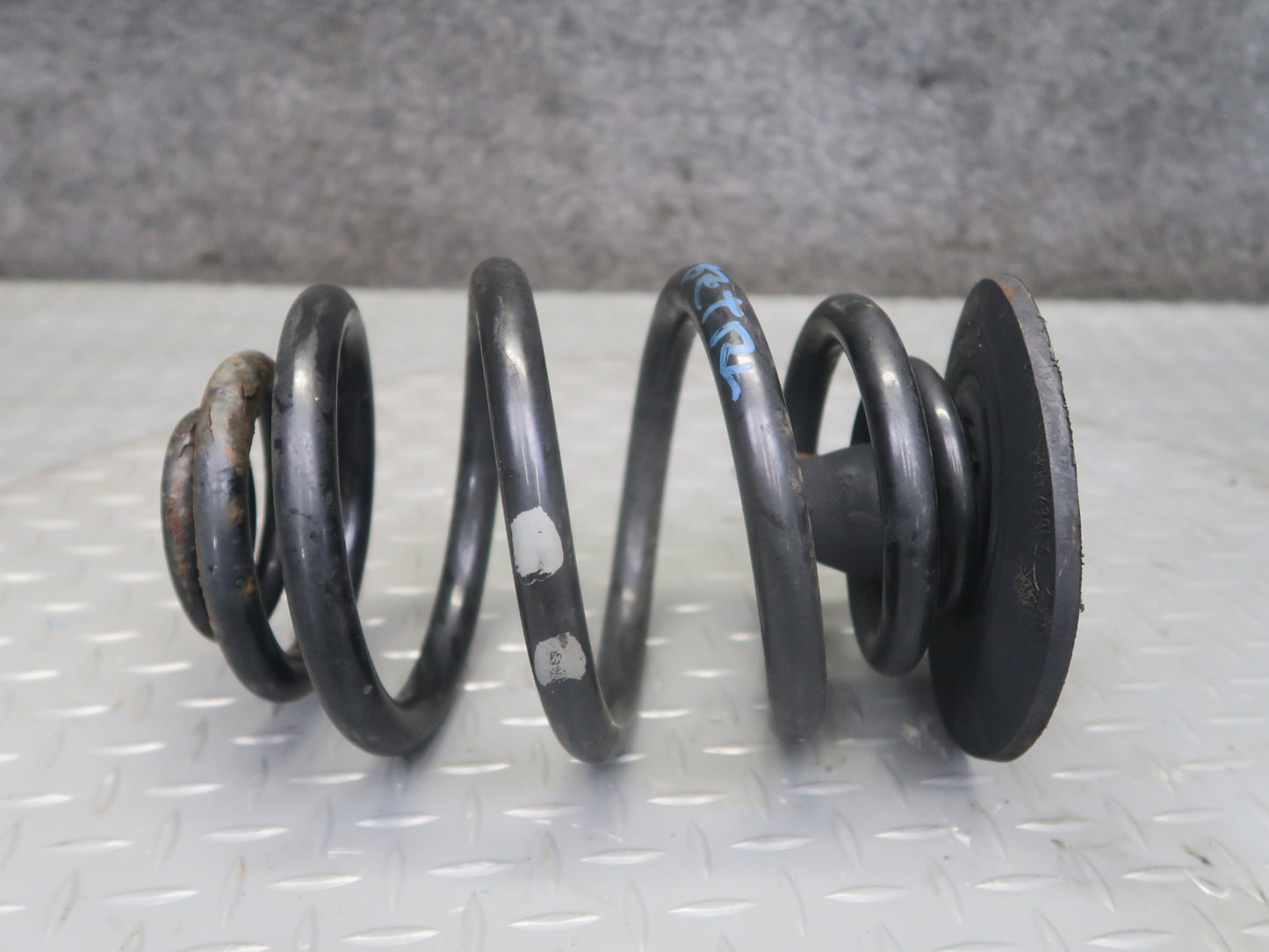 01-02 BMW E36/7 Z3 M54 Roadster Set of 2 Rear Left Right Strut Coil Spring OEM
