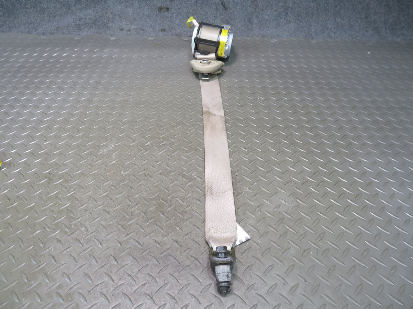 03-05 LEXUS LX470 FRONT RIGHT & LEFT SIDE SEATBELT RETRACTOR SET OEM
