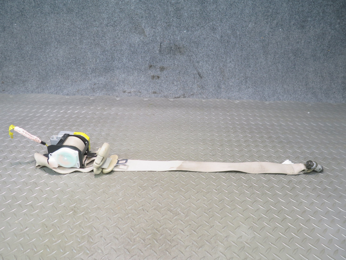 03-05 LEXUS LX470 FRONT RIGHT & LEFT SIDE SEATBELT RETRACTOR SET OEM