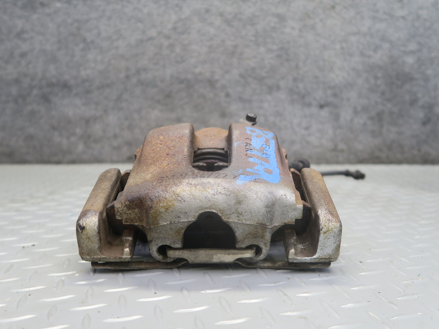 97-02 BMW E36/7 Z3 M52 M54 Set of 2 Front Left & Right Brake Caliper OEM