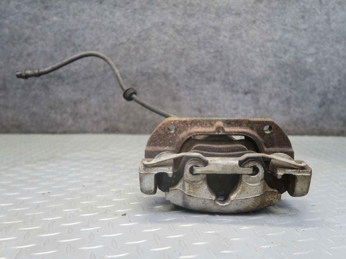 97-02 BMW E36/7 Z3 M52 M54 Set of 2 Front Left & Right Brake Caliper OEM