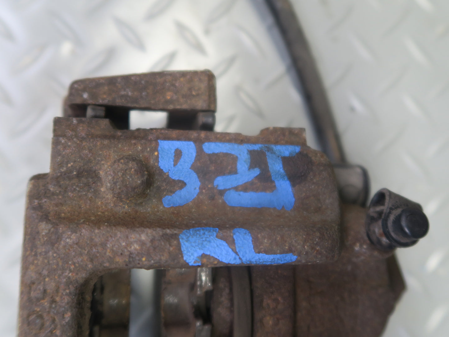 96-02 BMW E36/7 Z3 Set of 2 Rear Left & Right Brake Caliper OEM