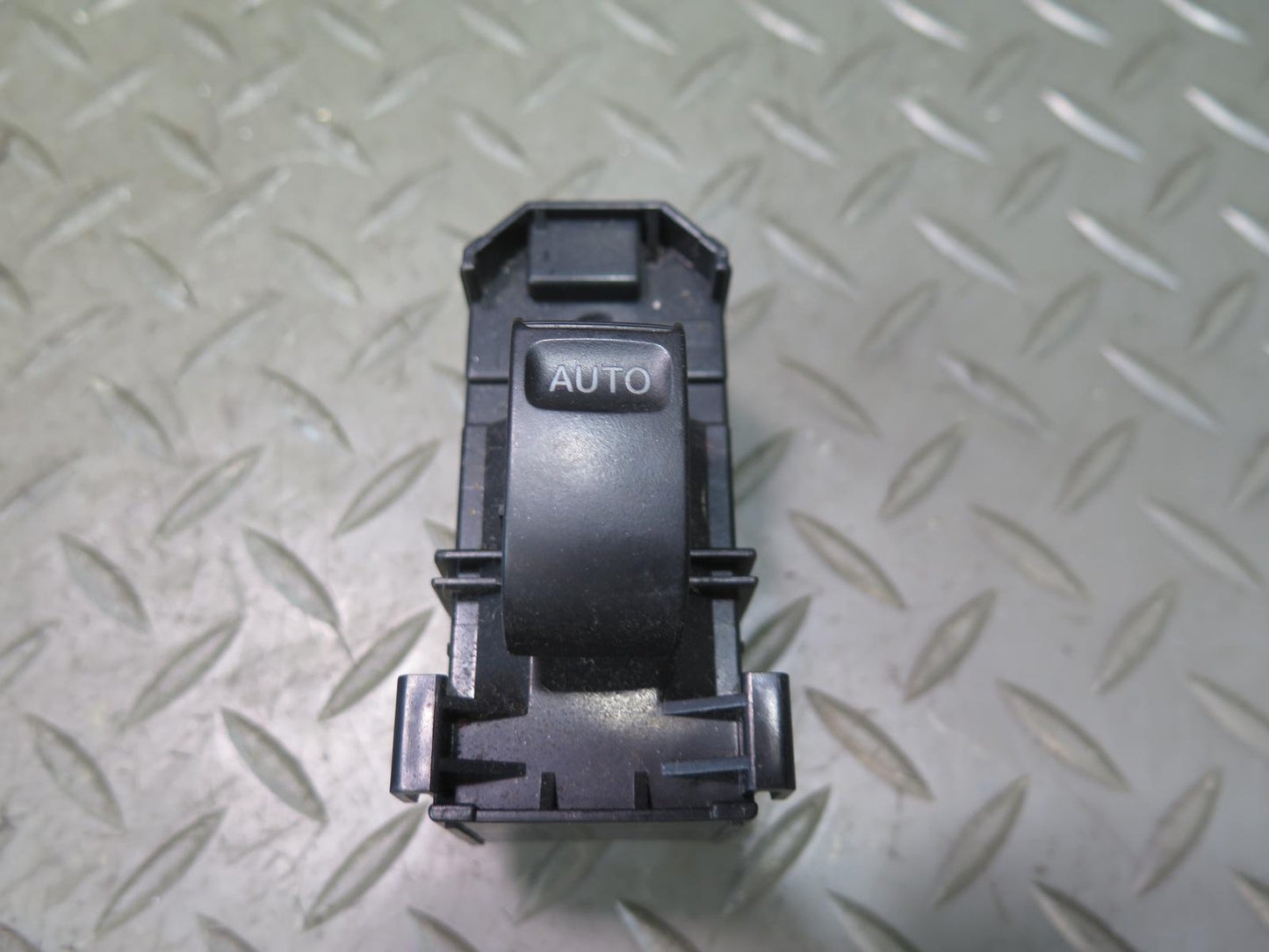 1998-2002 Lexus UZJ100L LX470 Window Door Lock Button Switch Set of 4