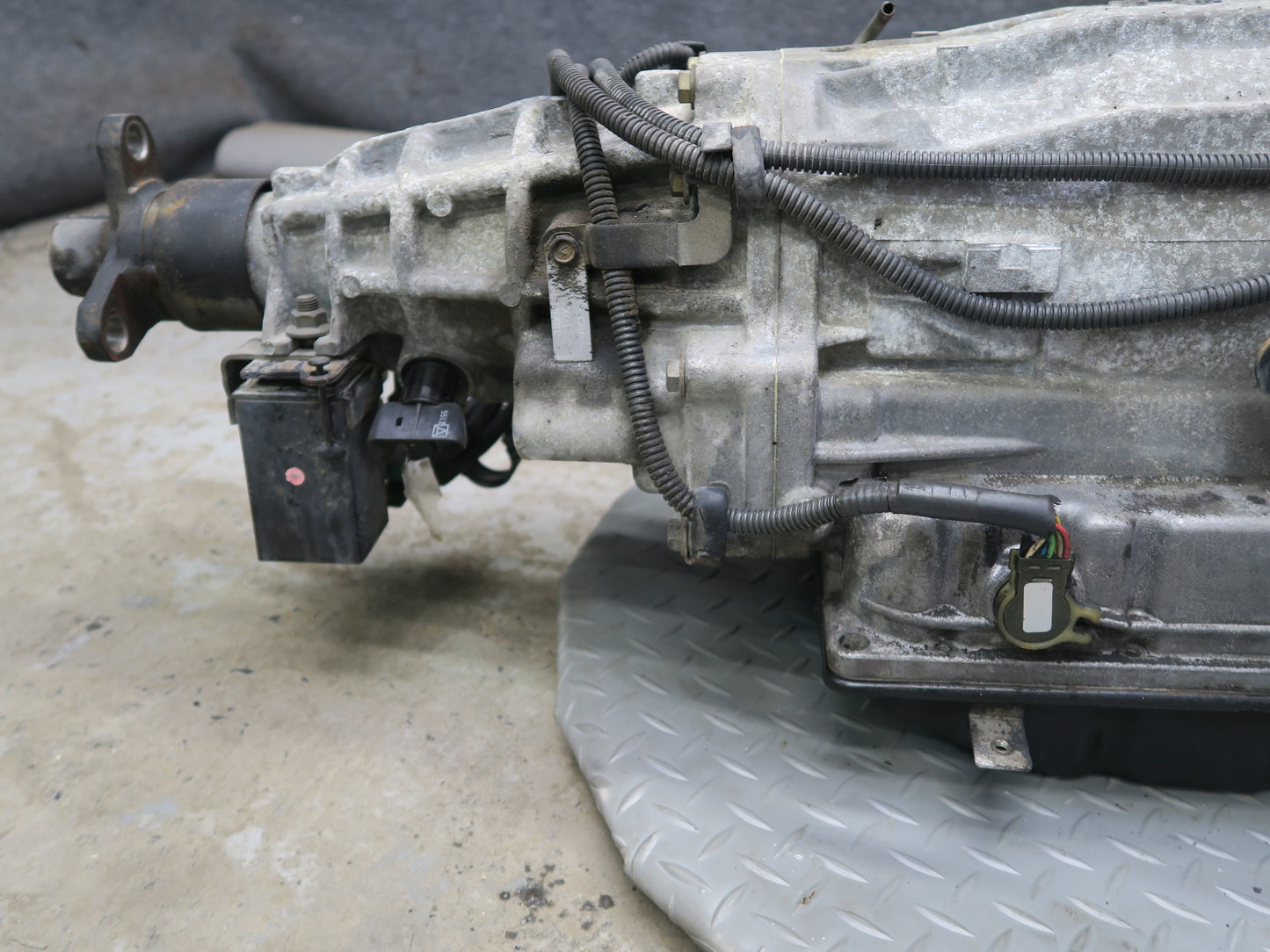 95-97 Nissan Gloria Y33 RWD VQ30DET Turbo RE4R03A Automatic Transmission 60K OEM