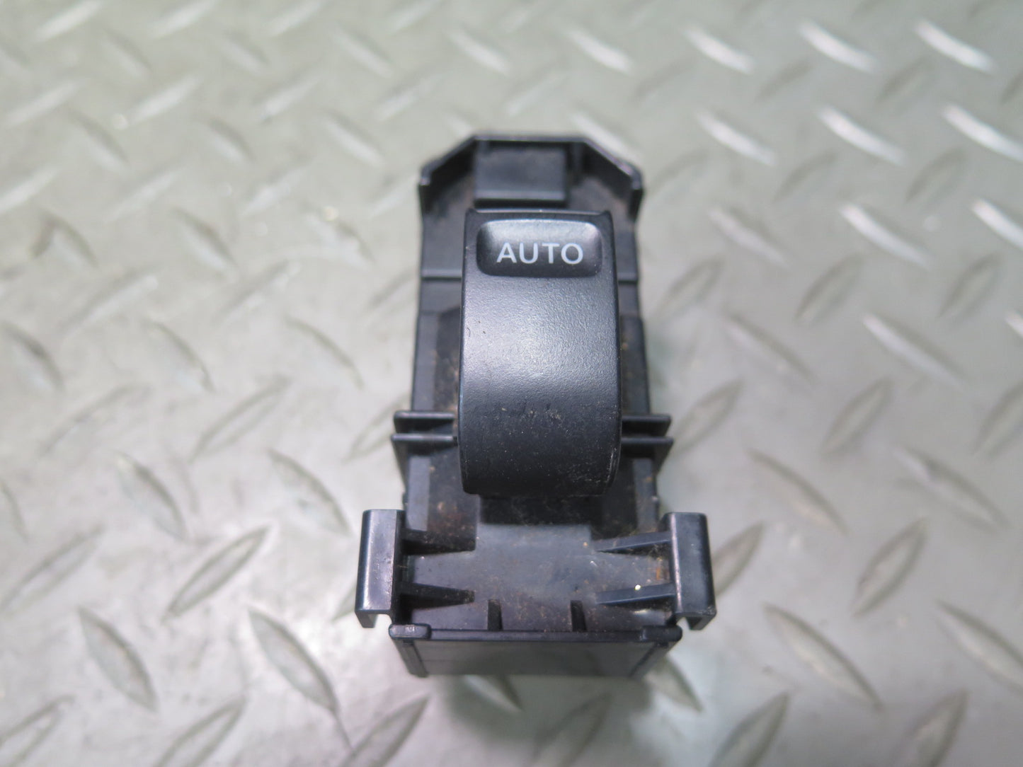 1998-2002 Lexus UZJ100L LX470 Window Door Lock Button Switch Set of 4