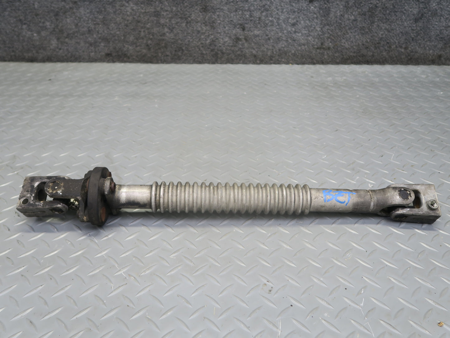 97-02 BMW E36/7 Z3 Steering Column Lower U Joint Linkage Shaft OEM